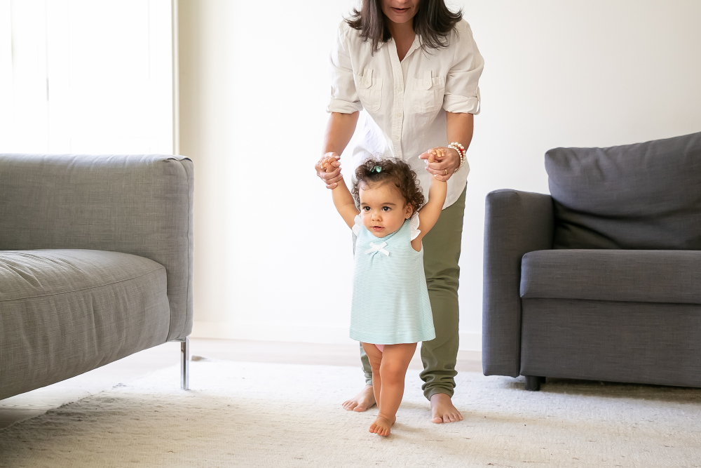 Razones por las que un niño puede tardar en andar